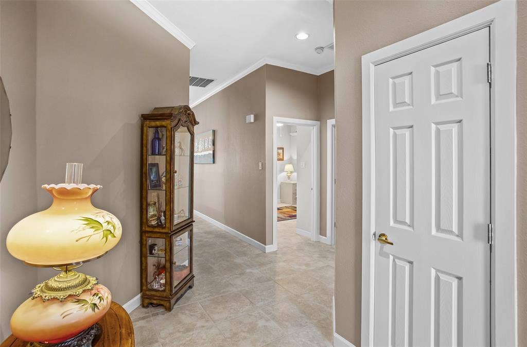 8606 Leisure Lane, Granbury, TX 76049