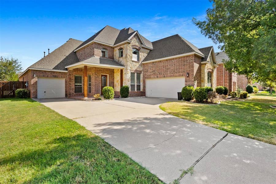 Property photo for 221 Tipperary Drive, Keller, TX