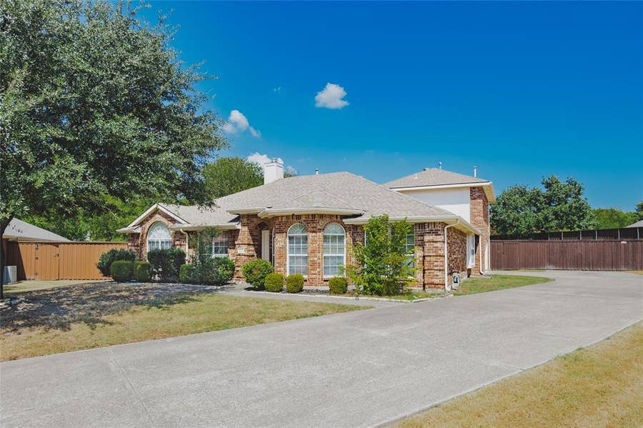 Property photo for 1606 Autumn Glen Court, Wylie, TX