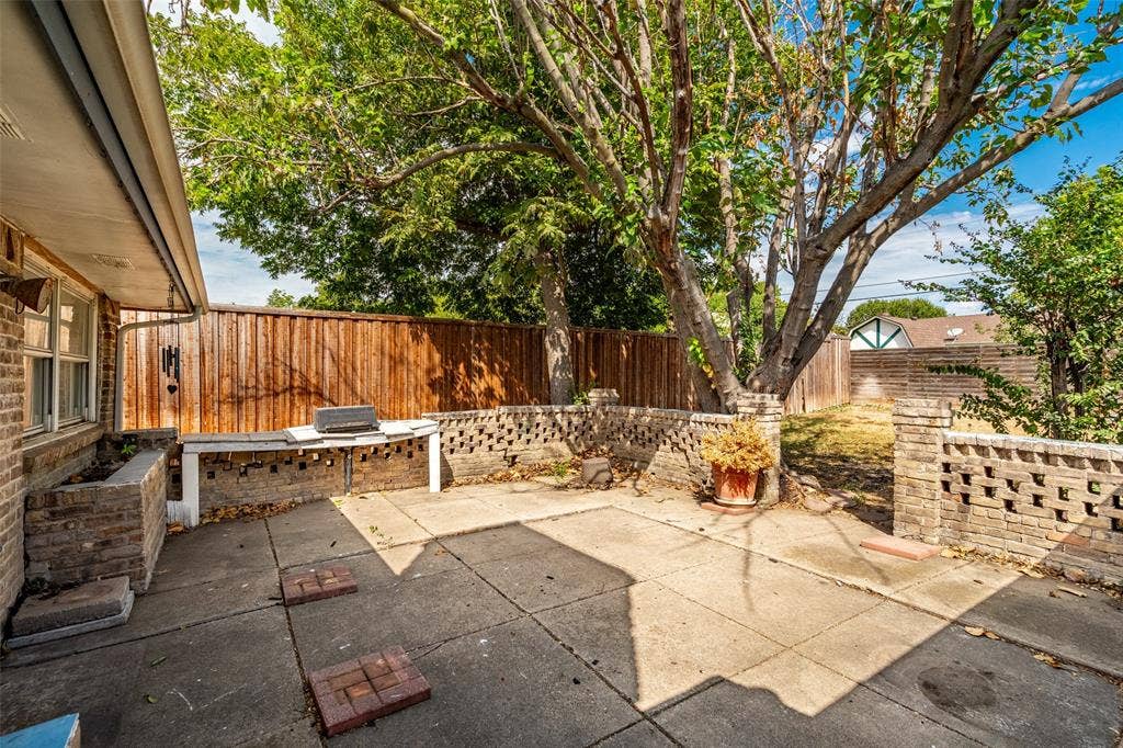3131 Lockmoor Lane, Dallas, TX 75220 3131 Lockmoor Lane, Dallas, TX 75220