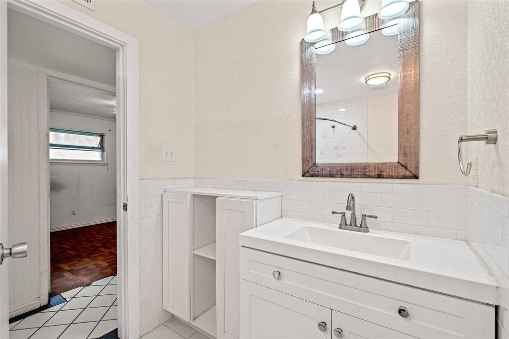 3131 Lockmoor Lane, Dallas, TX 75220 3131 Lockmoor Lane, Dallas, TX 75220