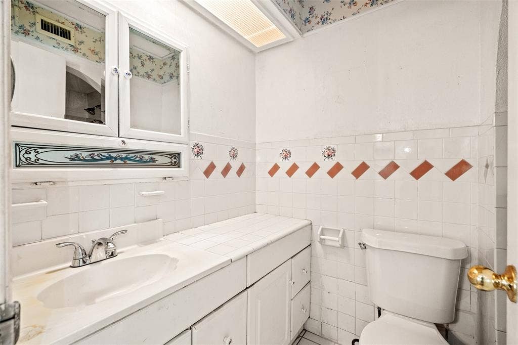 3131 Lockmoor Lane, Dallas, TX 75220 3131 Lockmoor Lane, Dallas, TX 75220