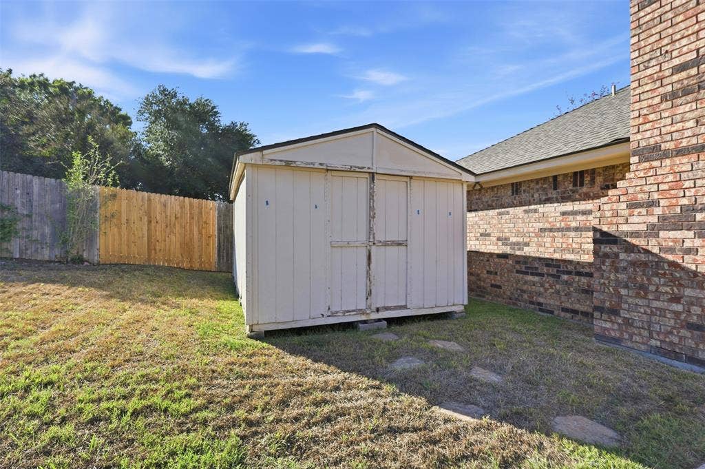 5304 Ridge Springs Court, Arlington, TX 76017