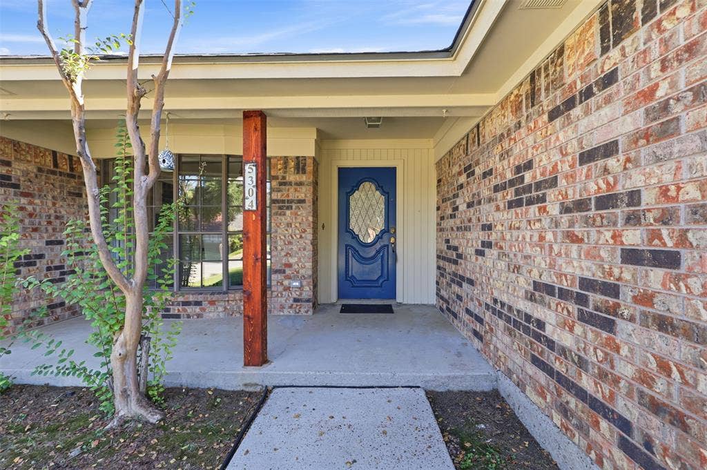 5304 Ridge Springs Court, Arlington, TX 76017