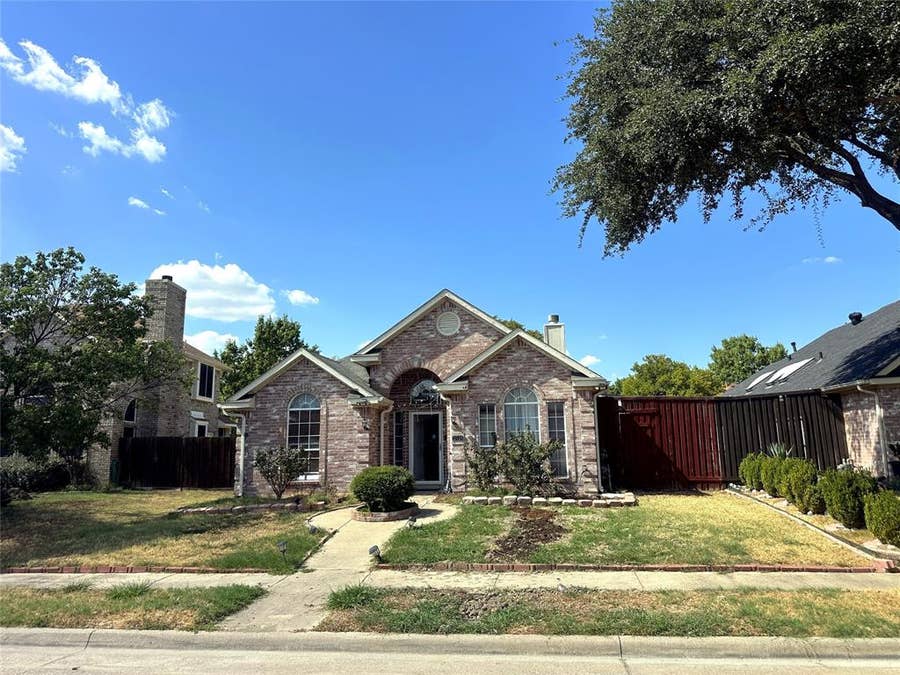 Property photo for 1518 Northampton Drive, Rowlett, TX