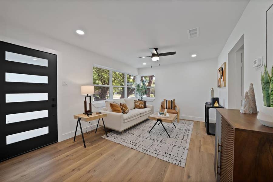 Property photo for 2926 Hillglenn Road, Dallas, TX