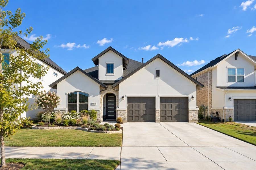 Property photo for 1212 20th Street, Northlake, TX