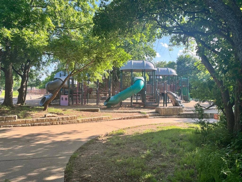 7217 Mediterranean Drive, Plano, TX 75093 7217 Mediterranean Drive, Plano, TX 75093