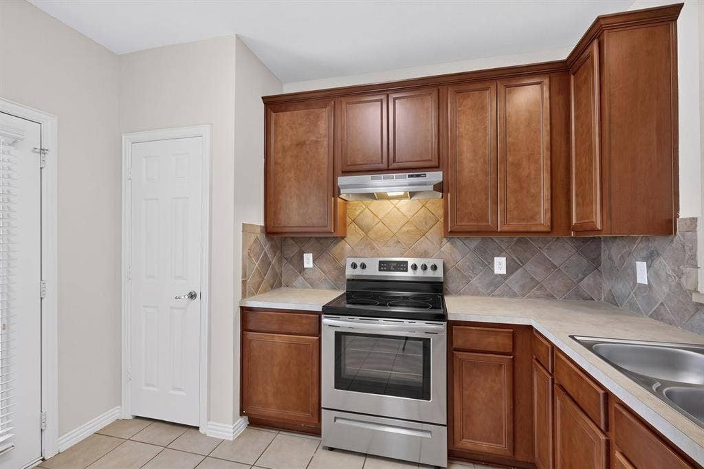 7217 Mediterranean Drive, Plano, TX 75093 7217 Mediterranean Drive, Plano, TX 75093