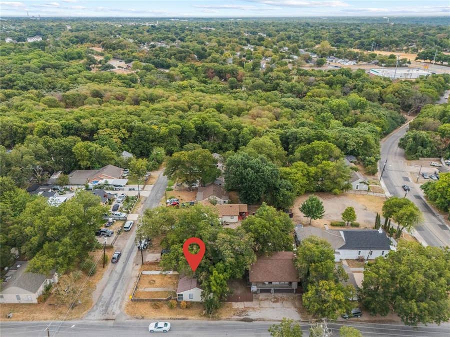 Property photo for 5800 Churchill Avenue, Dallas, TX