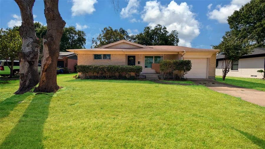 Property photo for 3121 Old Orchard Road, Garland, TX