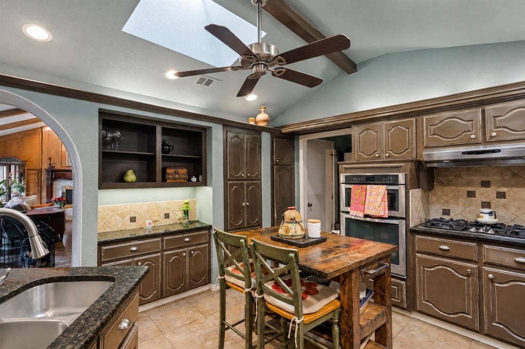 3806 Timberlake Drive, Plano, TX 75023 3806 Timberlake Drive, Plano, TX 75023