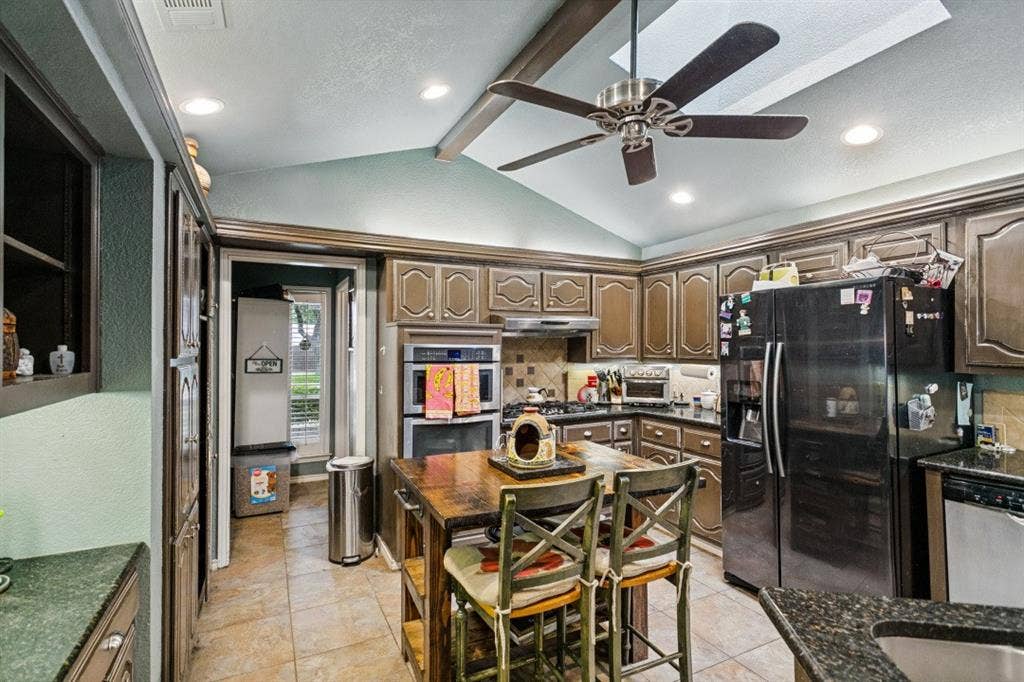 3806 Timberlake Drive, Plano, TX 75023 3806 Timberlake Drive, Plano, TX 75023