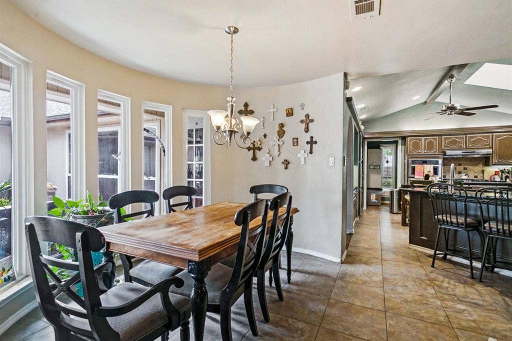 3806 Timberlake Drive, Plano, TX 75023 3806 Timberlake Drive, Plano, TX 75023