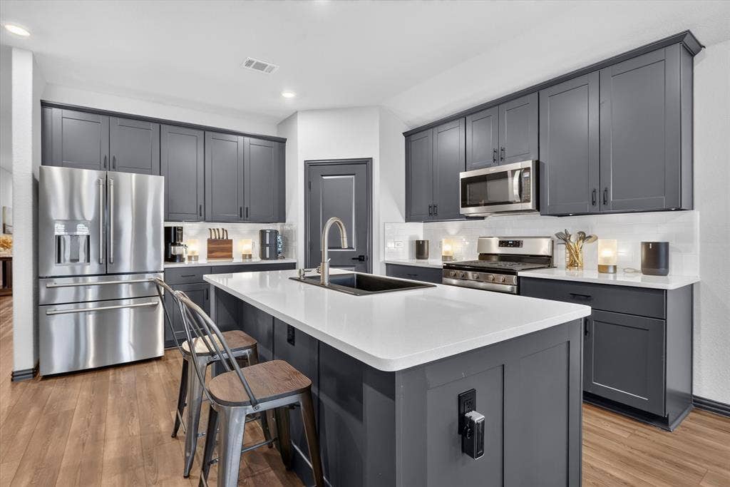 2128 Gill Star Drive, Haslet, TX 76052