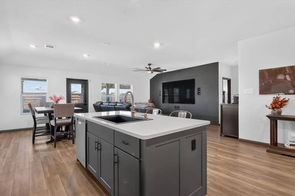 2128 Gill Star Drive, Haslet, TX 76052