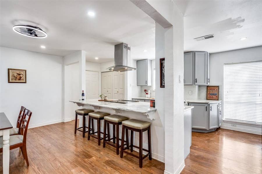 Property photo for 15642 Overmead Circle, Dallas, TX