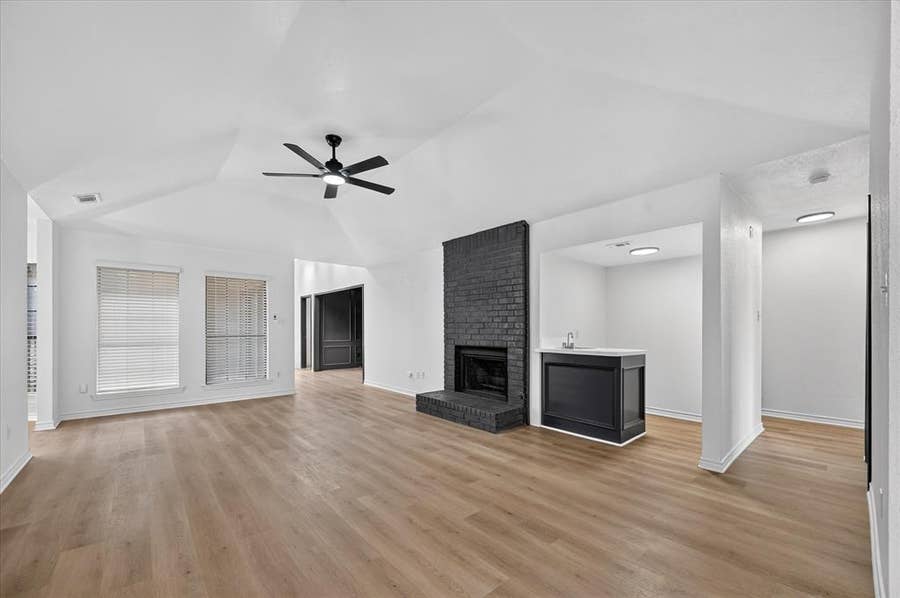 Property photo for 4052 Saint Christopher Lane, Dallas, TX