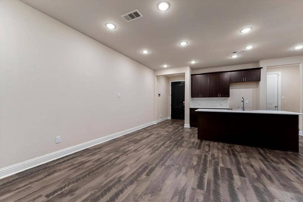 207 Congaree Road, Allen, TX 75002 207 Congaree Road, Allen, TX 75002