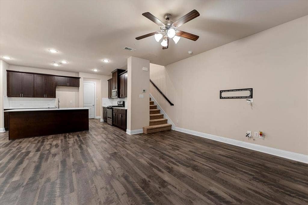 207 Congaree Road, Allen, TX 75002 207 Congaree Road, Allen, TX 75002
