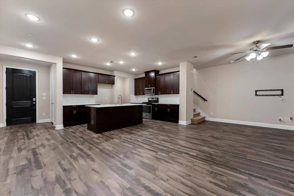 207 Congaree Road, Allen, TX 75002 207 Congaree Road, Allen, TX 75002
