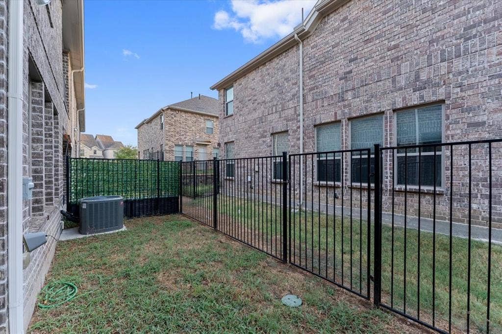 207 Congaree Road, Allen, TX 75002 207 Congaree Road, Allen, TX 75002