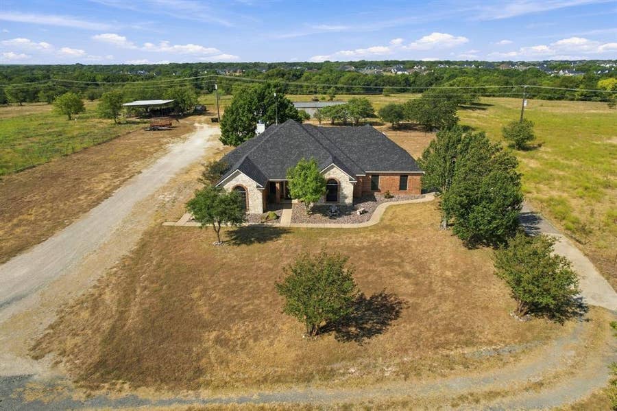 Property photo for 4218 Fm 66, Waxahachie, TX