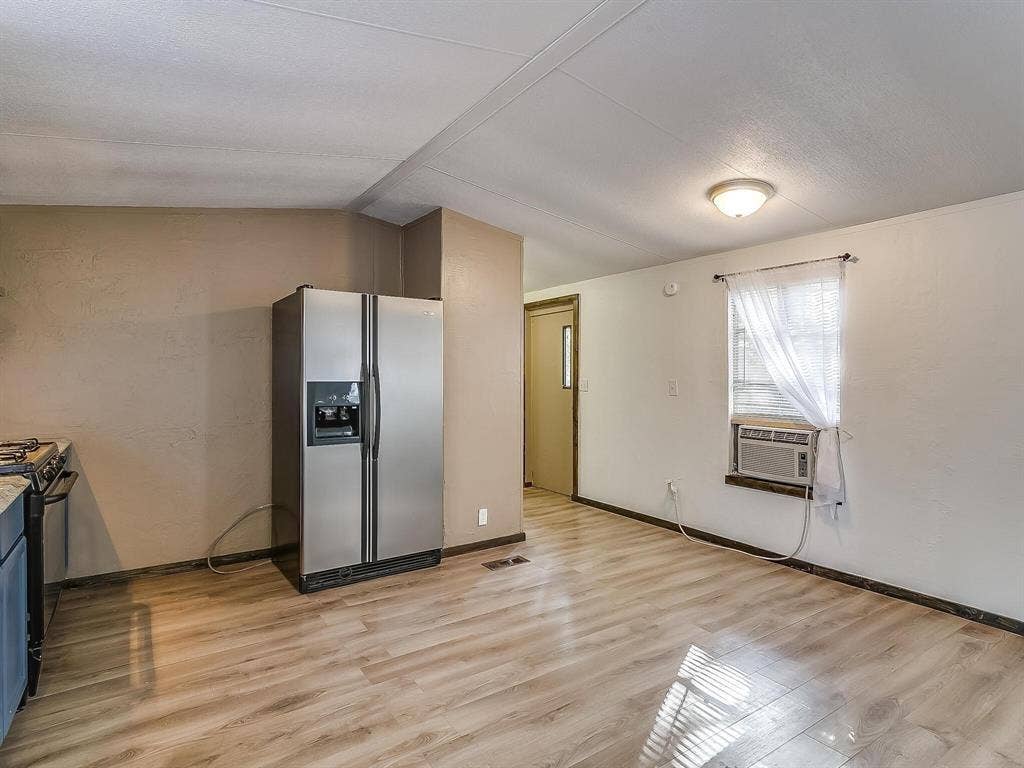 1802 Whispering Oaks Street, Burleson, TX 76028 1802 Whispering Oaks Street, Burleson, TX 76028