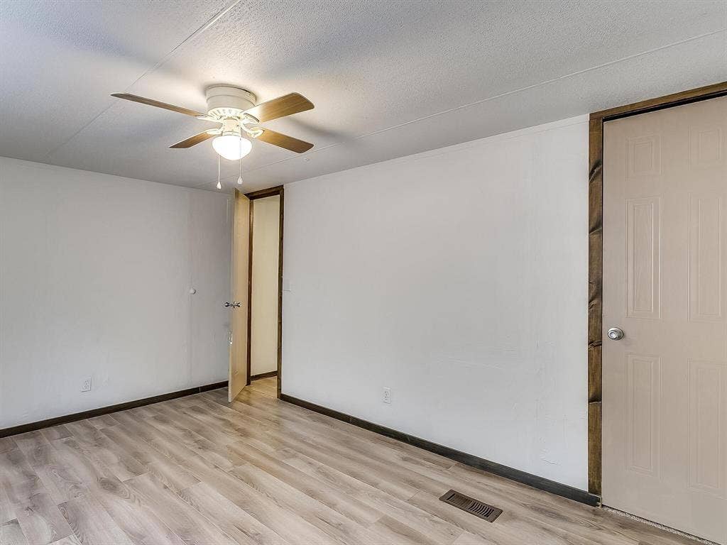1802 Whispering Oaks Street, Burleson, TX 76028 1802 Whispering Oaks Street, Burleson, TX 76028