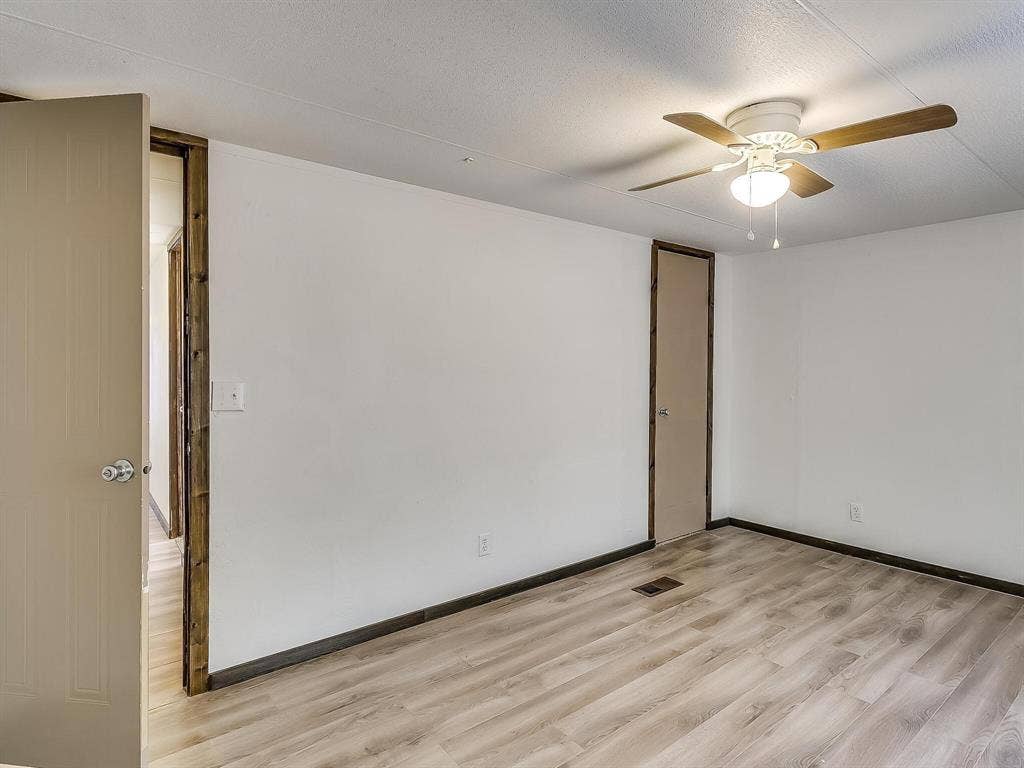 1802 Whispering Oaks Street, Burleson, TX 76028 1802 Whispering Oaks Street, Burleson, TX 76028