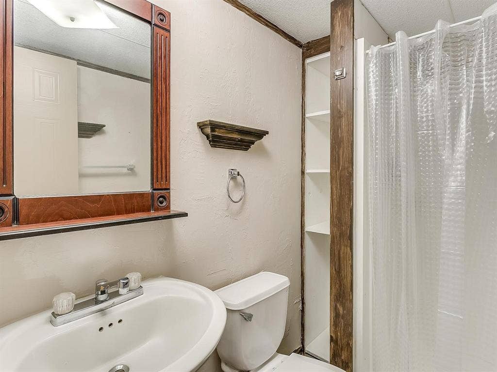 1802 Whispering Oaks Street, Burleson, TX 76028 1802 Whispering Oaks Street, Burleson, TX 76028
