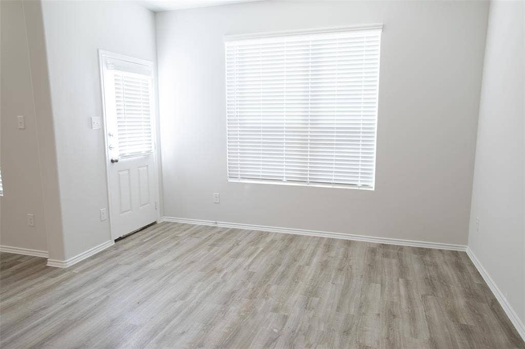3202 Sonoma Trail, Ennis, TX 75119 3202 Sonoma Trail, Ennis, TX 75119