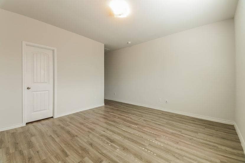 1305 Mallard Cove, Ennis, TX 75119 1305 Mallard Cove, Ennis, TX 75119