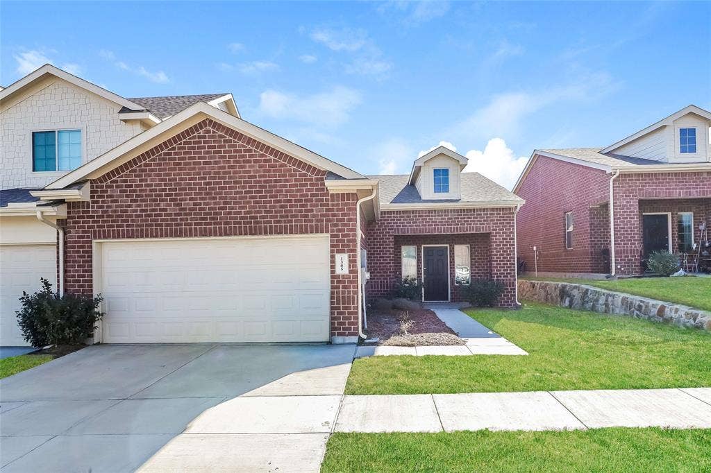 1305 Mallard Cove, Ennis, TX 75119 1305 Mallard Cove, Ennis, TX 75119