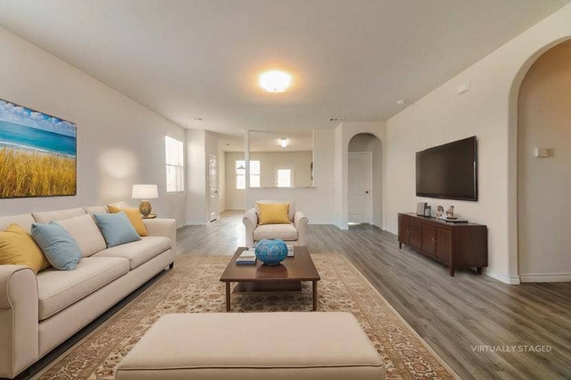 1305 Mallard Cove, Ennis, TX 75119 virtually staged