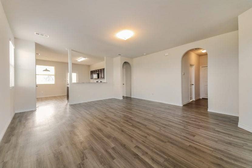 1305 Mallard Cove, Ennis, TX 75119 1305 Mallard Cove, Ennis, TX 75119
