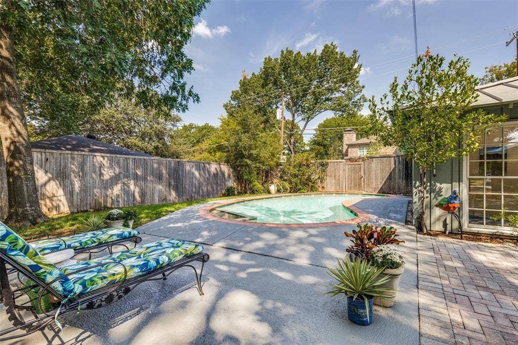 5411 W University Boulevard, Dallas, TX 75209 5411 W University Boulevard, Dallas, TX 75209