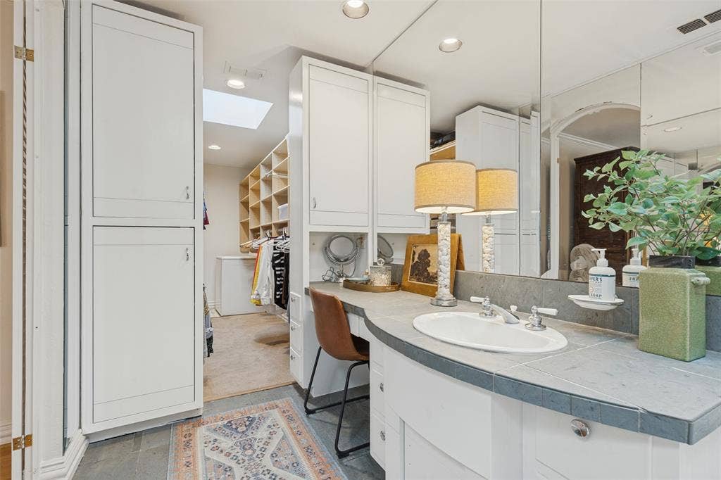5411 W University Boulevard, Dallas, TX 75209 5411 W University Boulevard, Dallas, TX 75209
