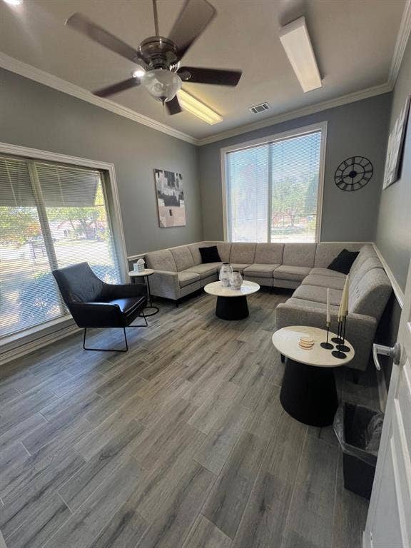 5228 VILLAGE CREEK Drive, #100, Plano, TX 75093 5228 VILLAGE CREEK Drive, #100, Plano, TX 75093