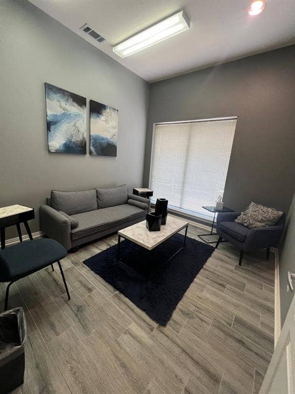 5228 VILLAGE CREEK Drive, #100, Plano, TX 75093 5228 VILLAGE CREEK Drive, #100, Plano, TX 75093
