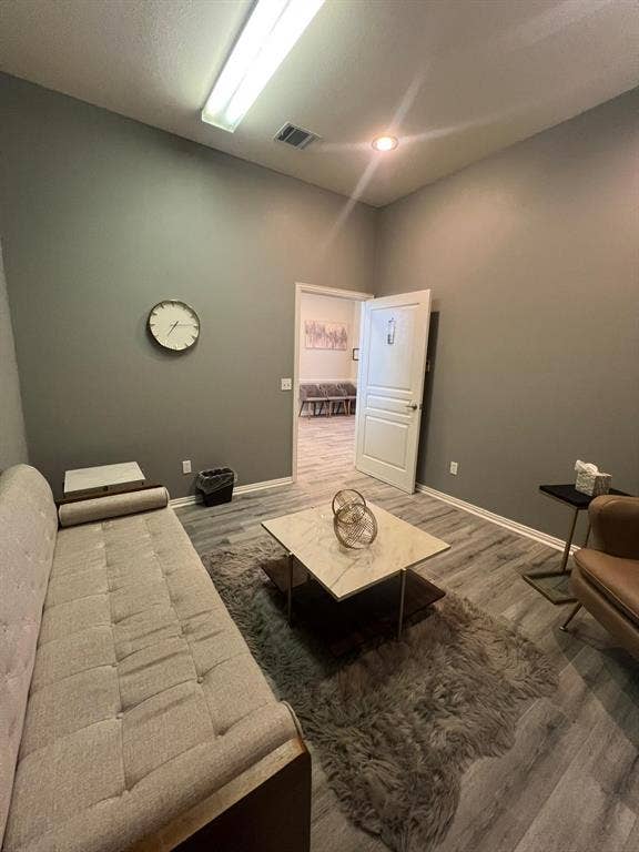 5228 VILLAGE CREEK Drive, #100, Plano, TX 75093 5228 VILLAGE CREEK Drive, #100, Plano, TX 75093