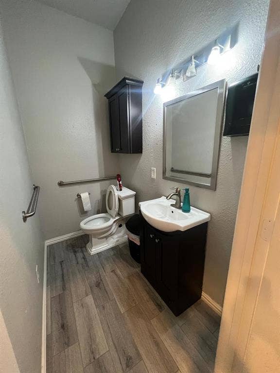 5228 VILLAGE CREEK Drive, #100, Plano, TX 75093 5228 VILLAGE CREEK Drive, #100, Plano, TX 75093