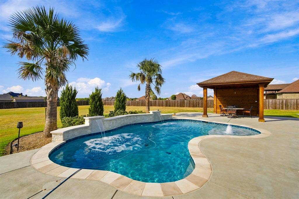 5620 Limestone Lane, Midlothian, TX 76065 Pool is like new!