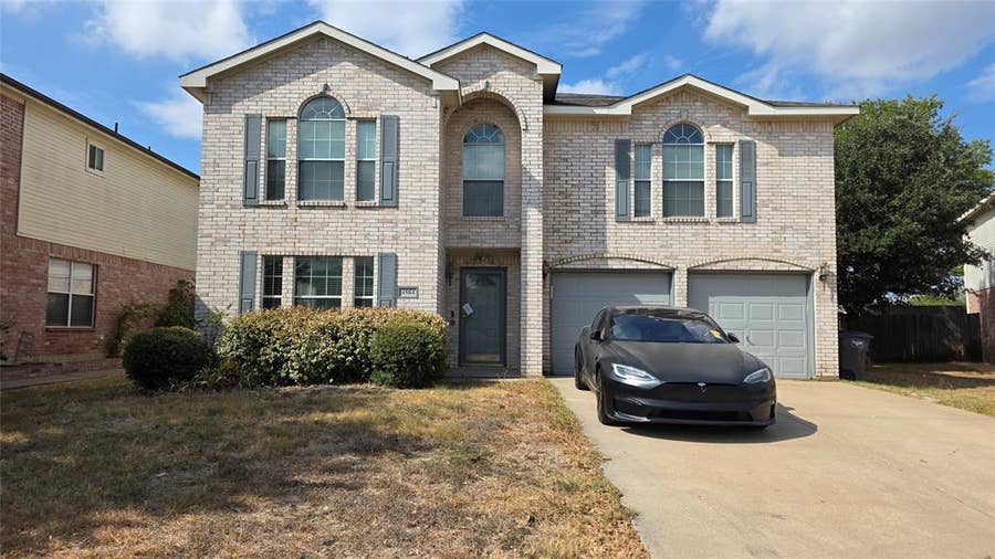 Property photo for 4504 Skipador Drive, Fort Worth, TX