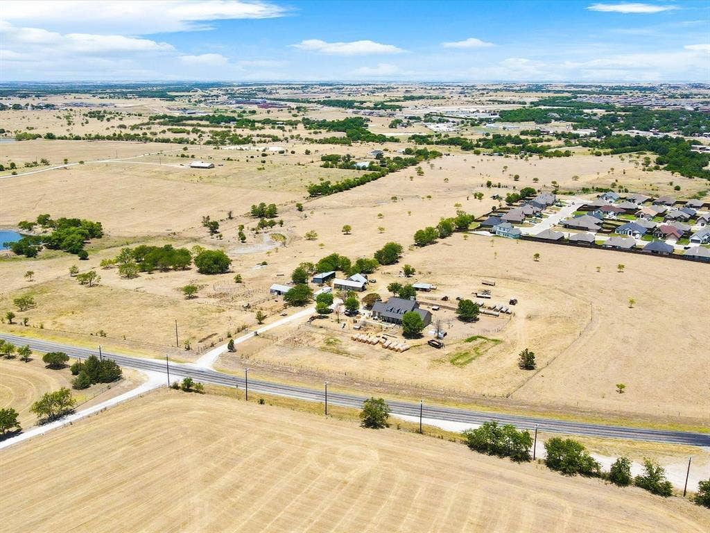 9501 B Fm 2331, Godley, TX 76044 9501 B Fm 2331, Godley, TX 76044