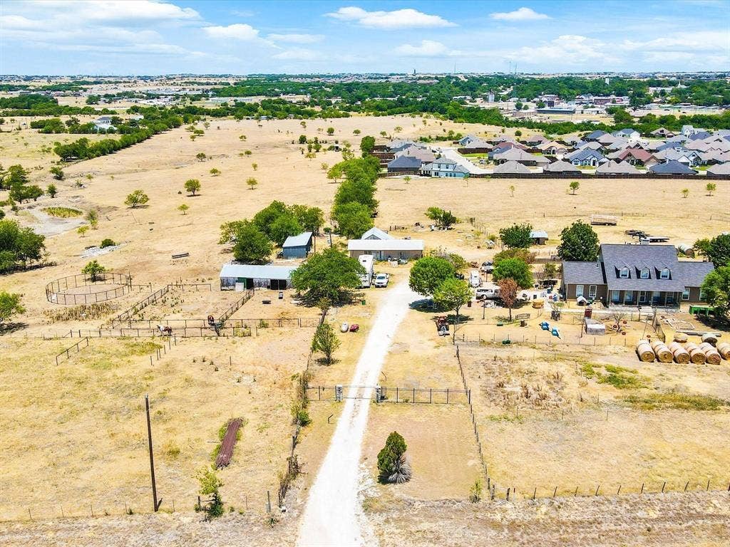9501 B Fm 2331, Godley, TX 76044 9501 B Fm 2331, Godley, TX 76044