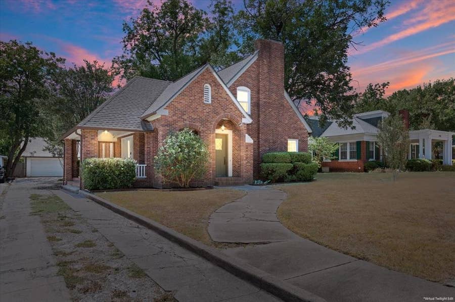 Property photo for 2122 COLCORD Avenue, Waco, TX