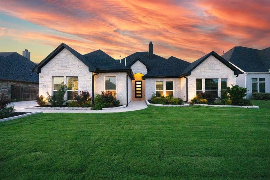 Property photo for 1024 Whisper Willows Drive, Fort Worth, TX