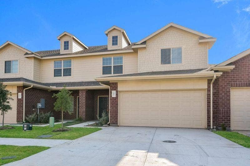 Property photo for 2802 Redhead Place, Ennis, TX