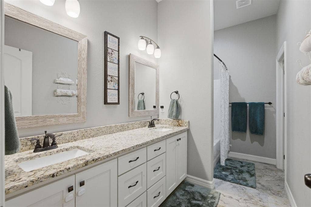264 Heritage Way, Bullard, TX 75757
